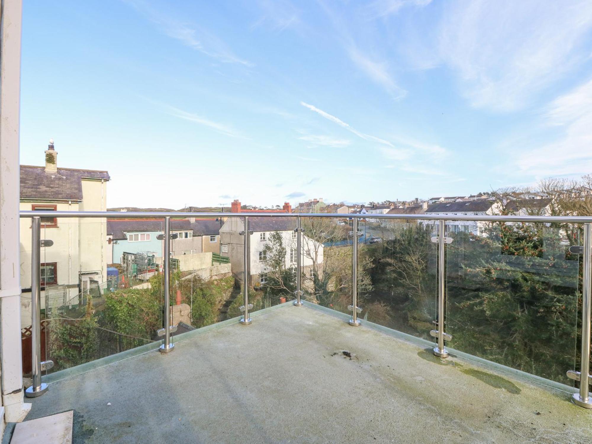 Riverview Apartment Cemaes Bay Eksteriør bilde